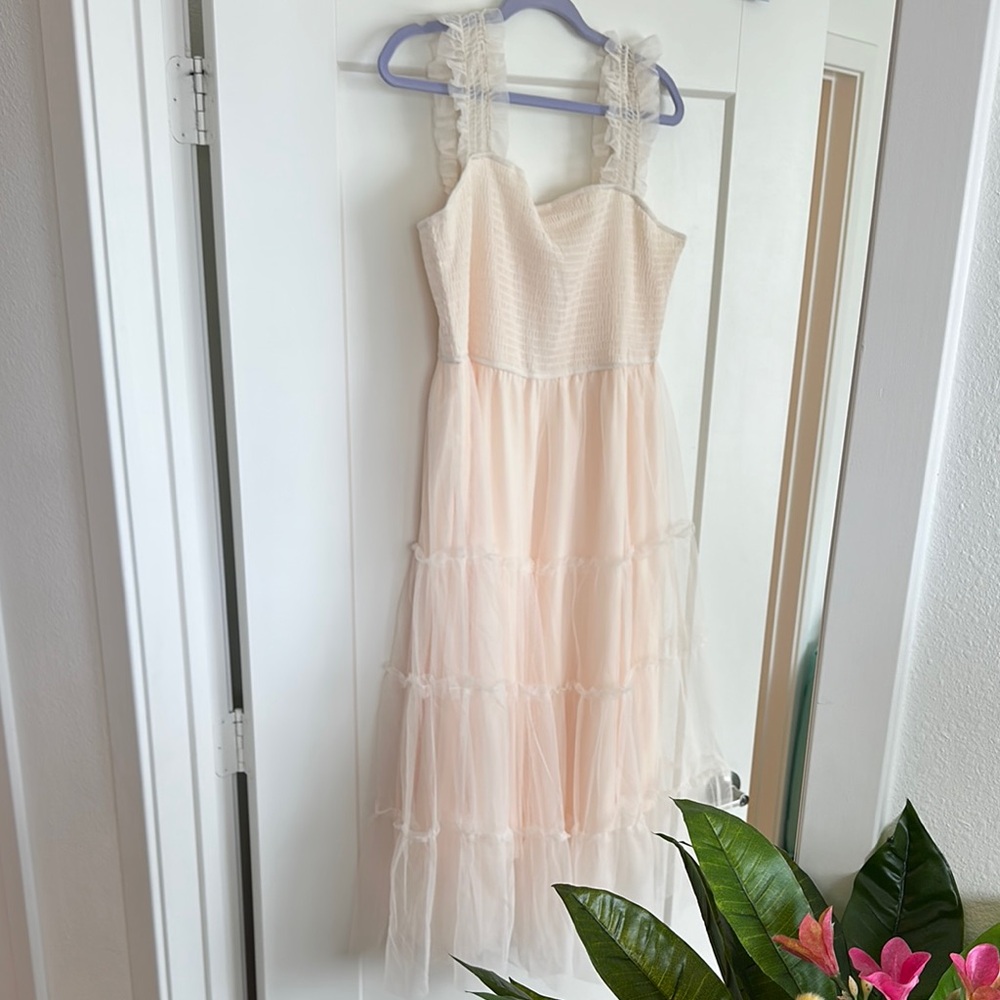 Elegant Cream Tulle Dress